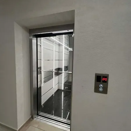 Izgrev View דירה *
